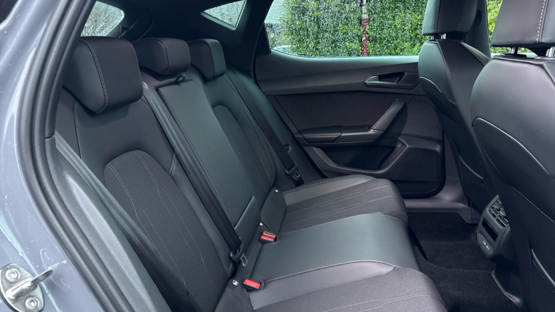 CUPRA Leon 1.5 eTSI 150 V1 5dr DSG Petrol Hatchback